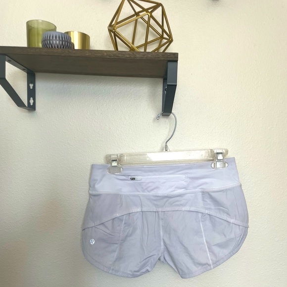 White lululemon running shorts size 4 - Picture 2 of 5